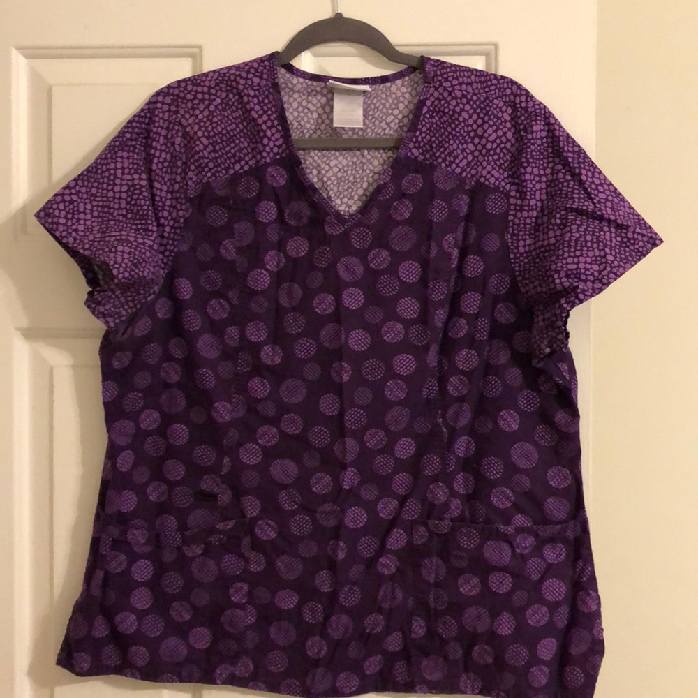 Scrub top